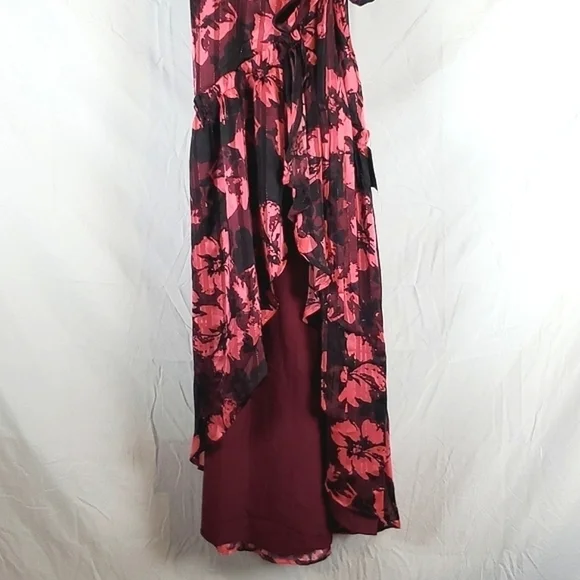 NWT Lulus‎ Winning Your Heart Burgundy Floral Lurex Wrap Midi Dress - Picture 4 of 9